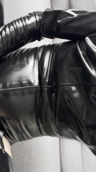 Masturbation in Rubber