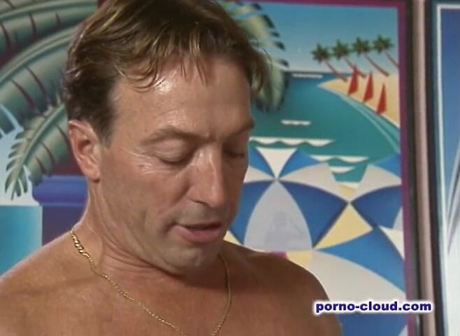 Porno Cloud: Orta yaşlı seksi kadın bağlantısı