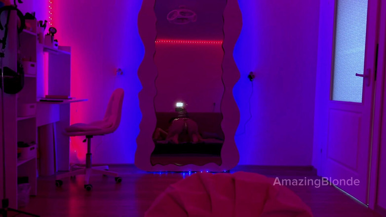 Amazing Blonde: Ella está tratando de chuparme el alma a través de...