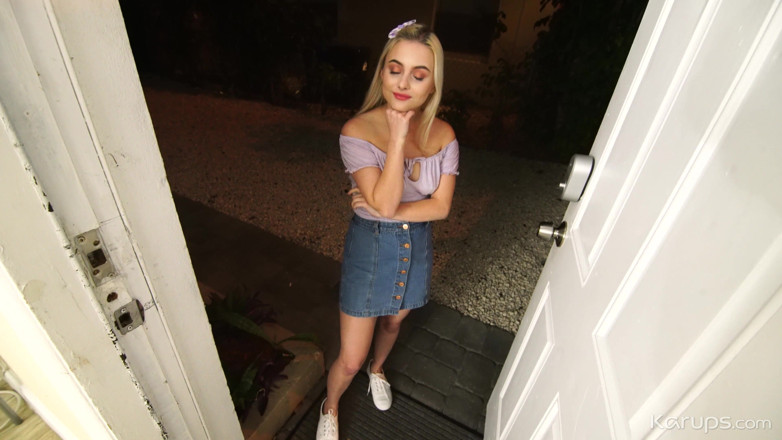 Karups POV: Piccola babysitter cattiva
