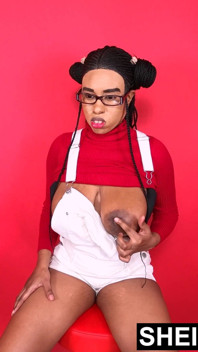 4k - las tetas más grandes y gigantescas se están volviendo más grandes, pezones negros de tetas naturales, linda joven tetona rara Sheisnovember