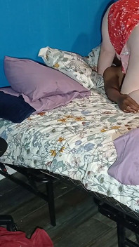 Pawg büyük yaraklı götüne amını iyi siktiriyor