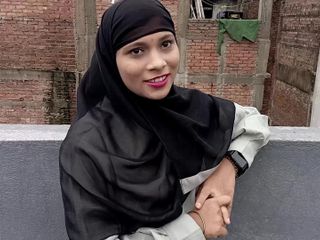 Your Urfi: Menina muçulmana fodida por um garoto hindu