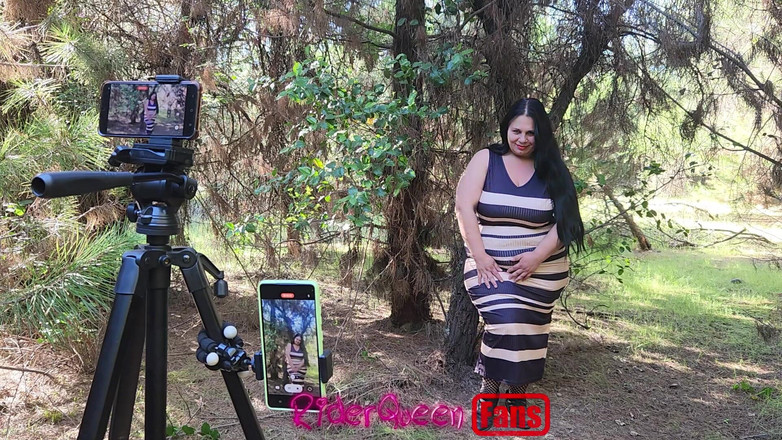 Riderqueen BBW Step Mom Latina Ebony: Riderqueen ao ar livre: vídeos para fãs ao ar livre