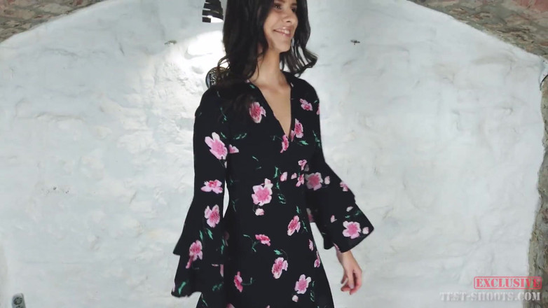 Test-Shoots: Video esclusivo con la bella faccia carina vergine teen viola...