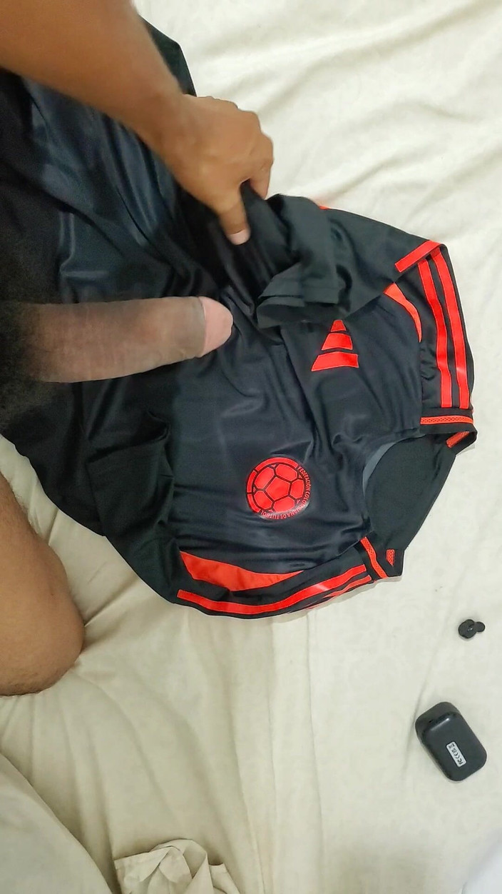 Charlieburrito: Puliendo Mi Verga