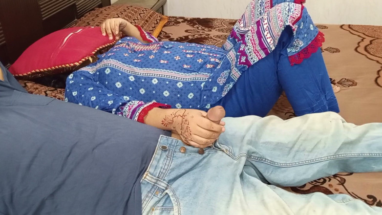 QueenbeautyQB: Desi Indian Wife Knows Exactly How to Attract Her Husband