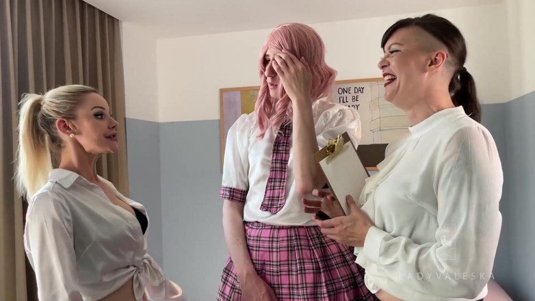 Lady Valeska: Sissy college leçon 5 - salope