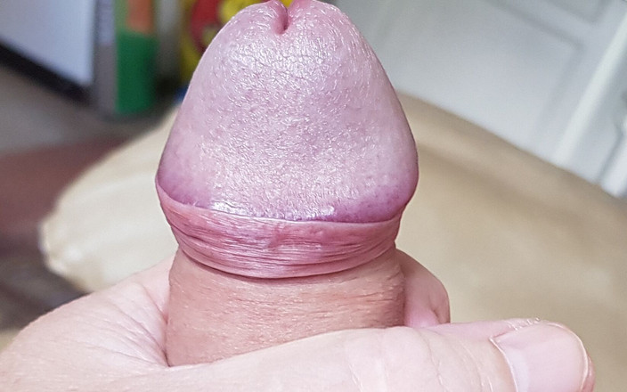 Pellefnatt: 내 친구가 내 구멍을 기다리는 동안 그의 작은 자지를 거짓말하고 놀고 따먹어