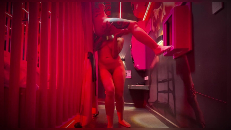 Sweetkimmi: Pasto per il sedere tra due lesbiche con un sedere...