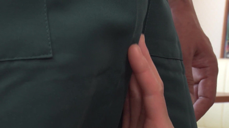 Caribbeancom: Oosters schatje met ronde kont krijgt haar kutje geneukt en...