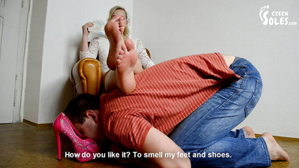 Czech Soles - foot fetish content: Ponížení chodidel podvodníka
