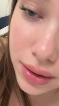 Chị kế bratty nảy trên dương vật giả của cô ấy và địt cái mông khít khao của cô ấy - ảo tưởng cấm kỵ qua đường hậu môn một mình