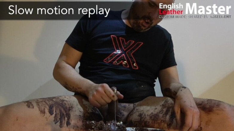 EnglishLeathermaster: ชักว่าวด้วยเท้าและเค้ก
