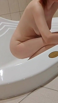 Você está com sede? Eu posso mijar em você