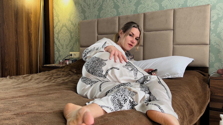 Mrs Peachesxx: Mengabaikan Kentut di Hadapan Awak | Smell My Farts