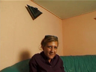 Lucky Wankerz: Malá blondýnka si na castingu tře a prstí kundičku