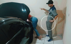 ksalnovinhos: Mekanik nakal bertemu awek miang!