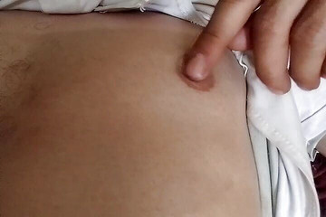 Gangbang straight: Hintli meme uçları yakın çekim