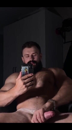 Mister Stone: Büyüyen