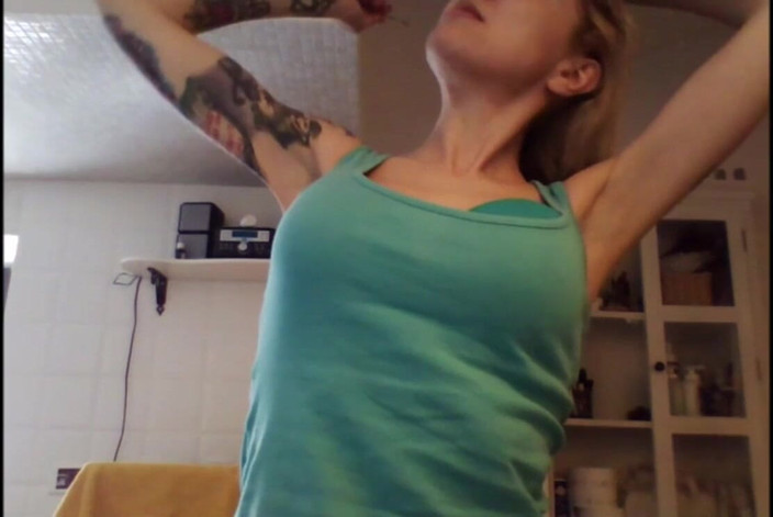 savannahamatoriale: Bella faccia, ma denti marcio!