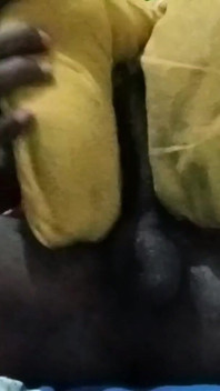 Massagem com pau preto, mastrubating e mastrubating muito gozadas