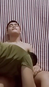 Thẳng đến đồng tính- lần đầu tiên với người bạn thân nhất