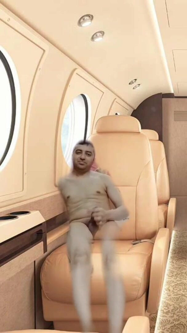 Cute & Nude Crossdresser: Nude boy masturbation on seat of the virtual Air plane.