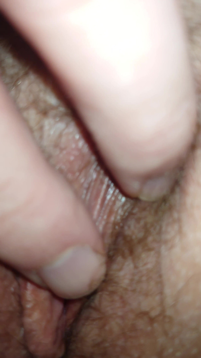 Goldschatz59: 私の欲求不満で毛深い老いのクソ女