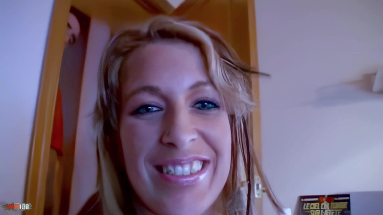 MMM100: Tigra: sesi wawancara kilat bareng tigra si tante seksi rambut...