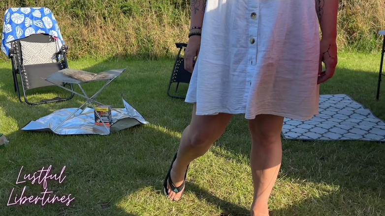 Lustful Libertines: Un inconnu a pisse pour moi et m’a aidé à éjaculer dessus