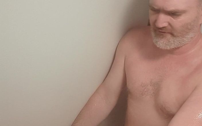 yaller62: Seks onder een kleine douche