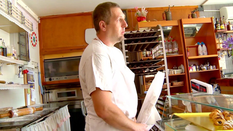 Out Sexxx: Spanish brunette fucked by the pastry chef