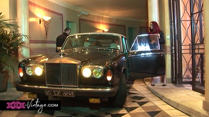 XXX-Vintage: Lesbický sex ve vile ve St Tropez