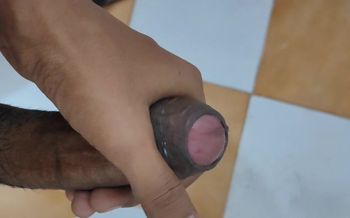 Rupam Rani: Masturbující video Mladý chlapec