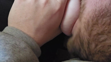 LEXI AND DAN: सबसे अच्छे दोस्त ने कहा कि उसके स्तन संवेदनशील थे और मुझे उन पर चूसने के लिए चाहिए