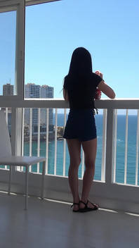 Tam Film Itaatkar Anal Delik Genişletme Genç Köle Hayranı Götüyle Tatil Için Para Ödüyor