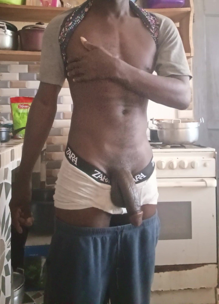 WildFreakBottom: Szarpałem się wściekły, aż moje grube ładunki wystrzeliły z tak dużą...