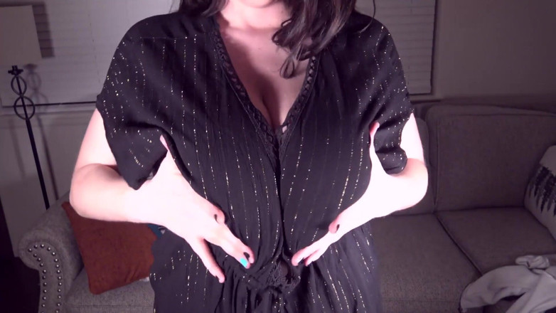 Lovely Lilith: Braless