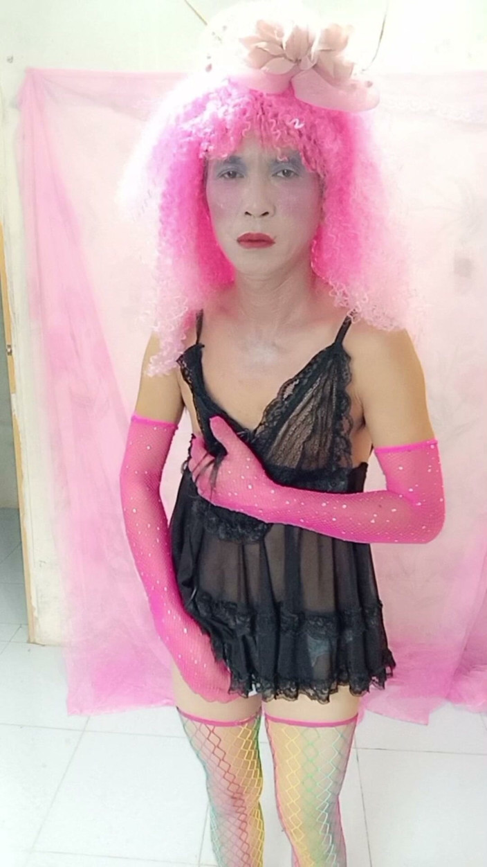 nguyen dang thien tri: Oanh Le Transgender Wearing Sexy Clothes Stabbing Her Cock