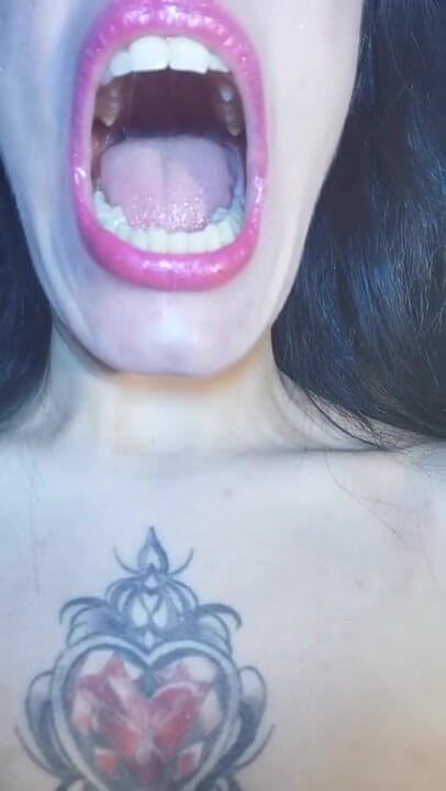 Beth Kinky: Иди и трахни мою глотку, pls