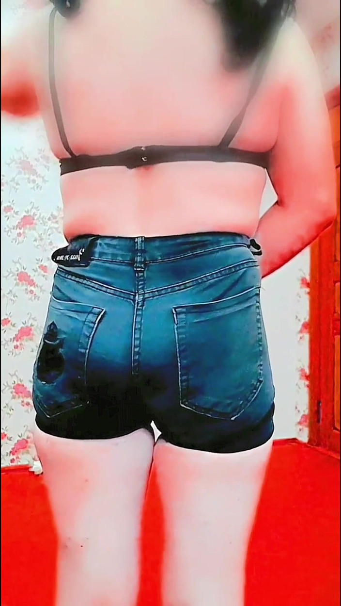 Kitty_Cross: Pantat bahenol cowok gay banci crossdresser dan pantat montoknya dientot...