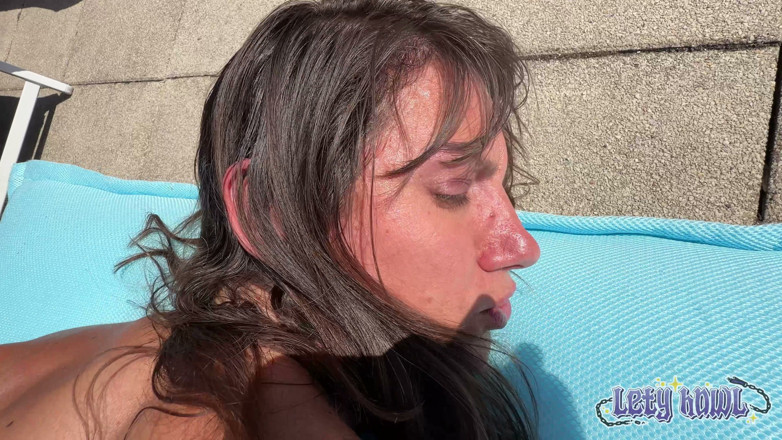 Lety Howl: Ich werde am pool in die muschi und den arsch...