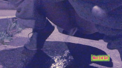 Most Evil Girl: Ragazza da sola di notte in un parcheggio abbassa i...