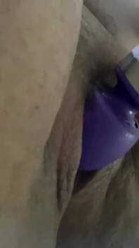 Bbwbootyful stimulating my fat hairy pussy with electric wand