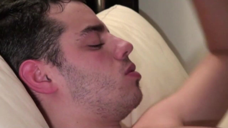 AMATOR PORN MADE IN FRANCE: Twink a futut un tip cu fundul muscular