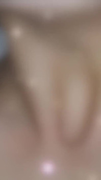 Je baise la femme de mon ami. Je donne un bon traitement à la femme de mon meilleur ami