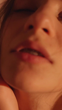 Schönes Amateur-paar Teilt Einfach Ihre Intensive Leidenschaft Und Ein Riesiges Creampie-finish - Hottiestwo