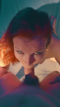 Geheimes date mit der vollbusigen ehefrau eines nachbarn in einem sexhotel