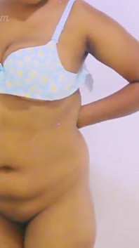 Fucking with One of the Masseuses During a Spa Massage by a Rich Sri Lankan Big Boobs Stepaunty Cum in Side